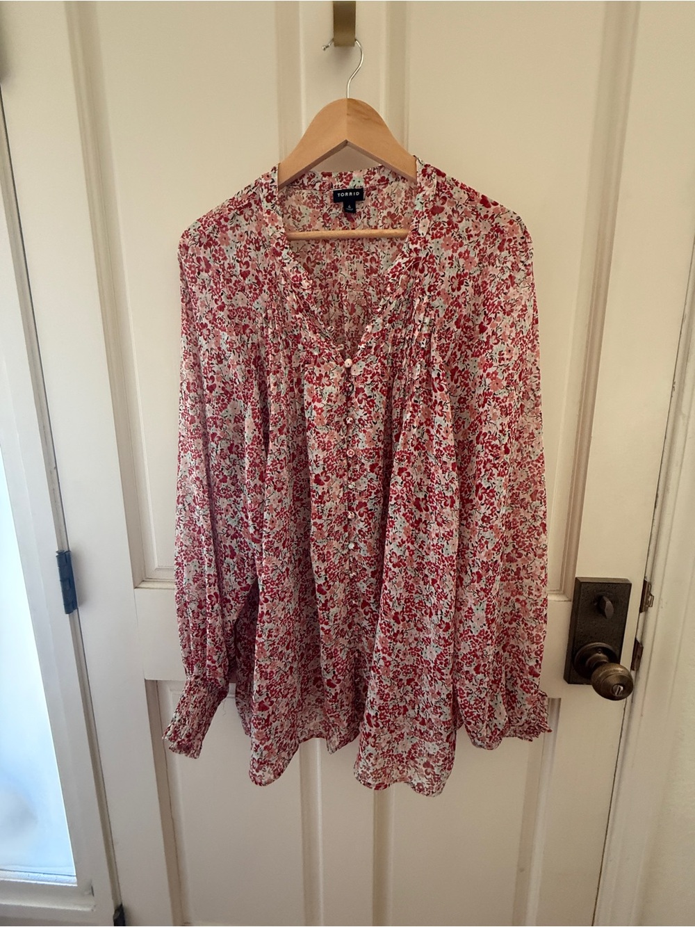 Floral Peasant Blouse in Red and White by Torrid Size 4